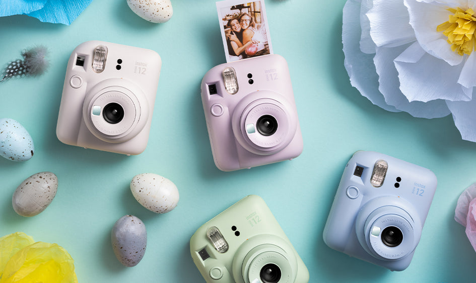 ¡Haz que cada momento brille con la instax mini 12!